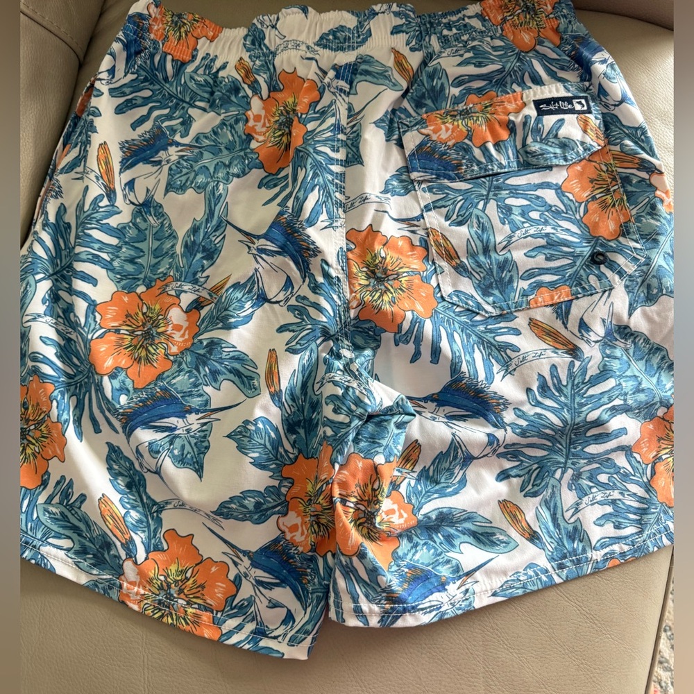 Men’s salt life size medium swim shorts